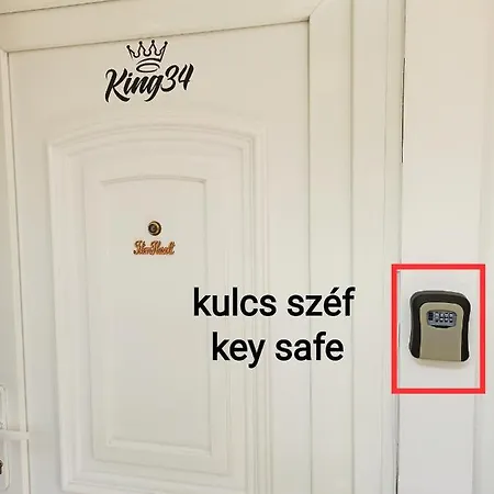 King34 Apartamento Pécs